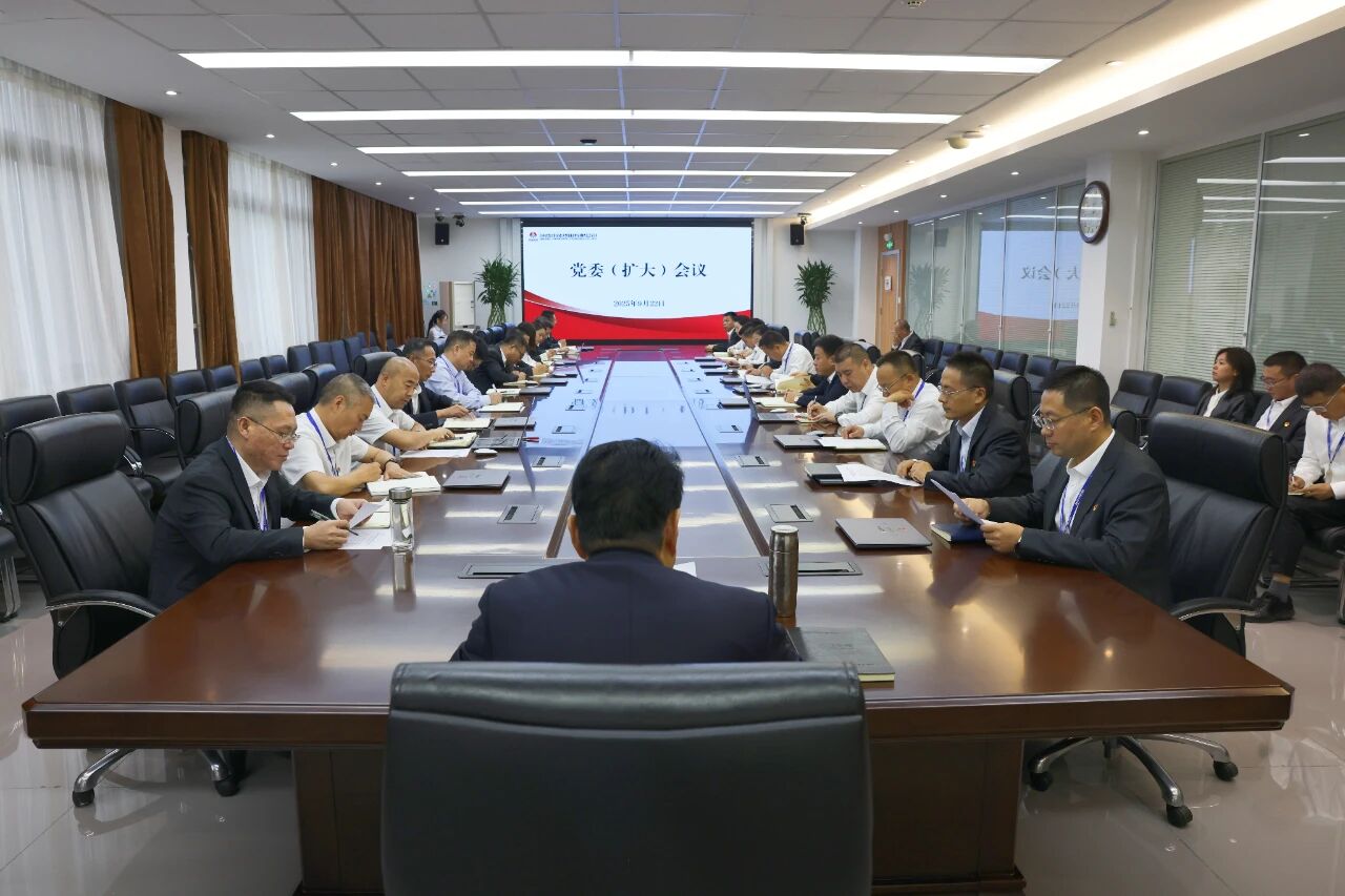 1758867123814146.jpeg 1.jpg