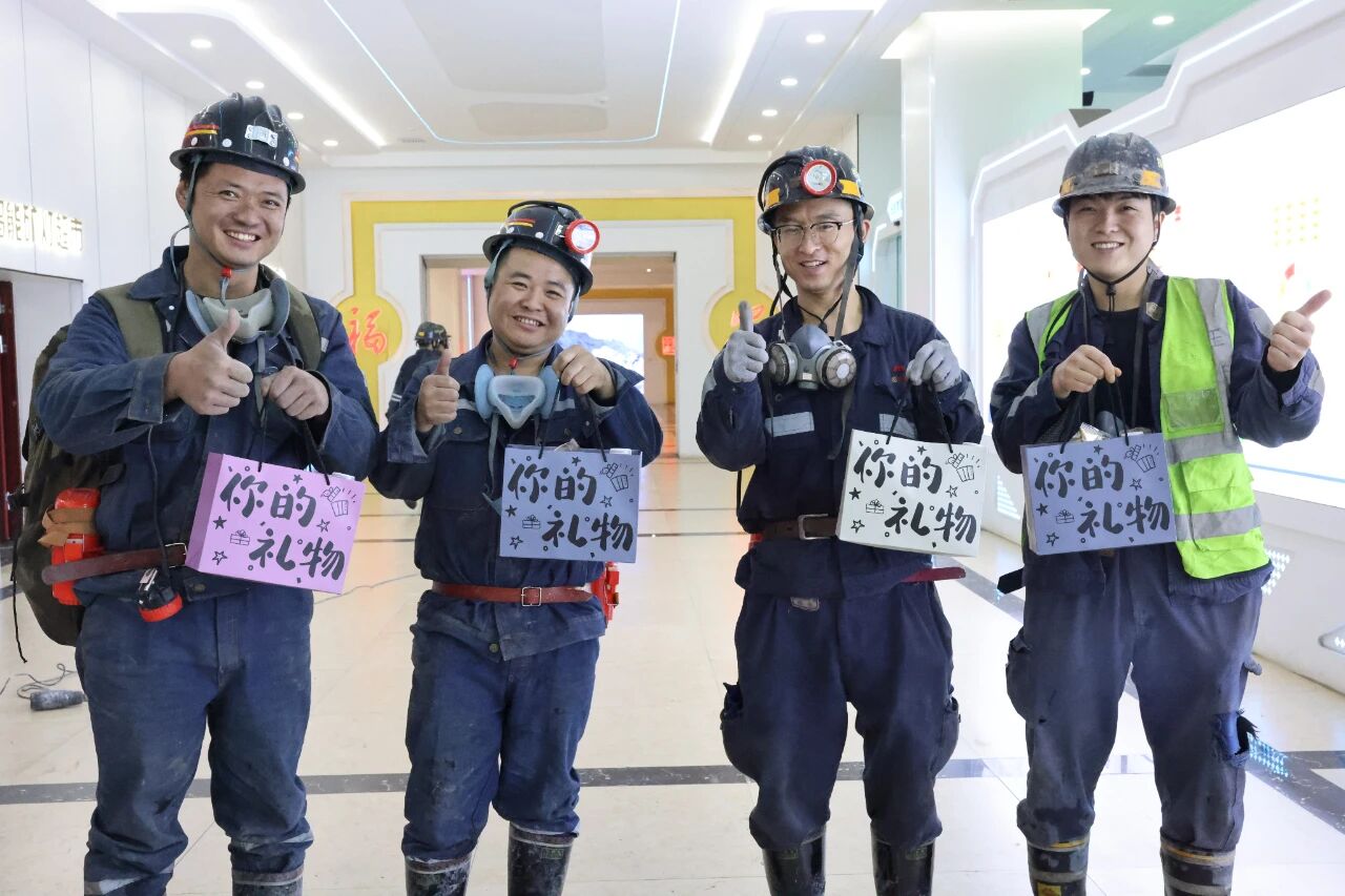 1759902743390041.jpeg 2.jpg